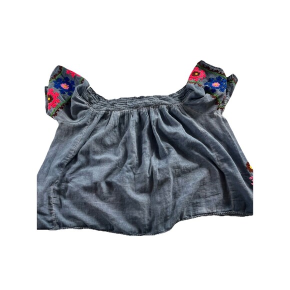 Boston Proper Bold Floral Embroidered Smocked Off Shoulder Blouse Blue XS Boho - Picture 4 of 8